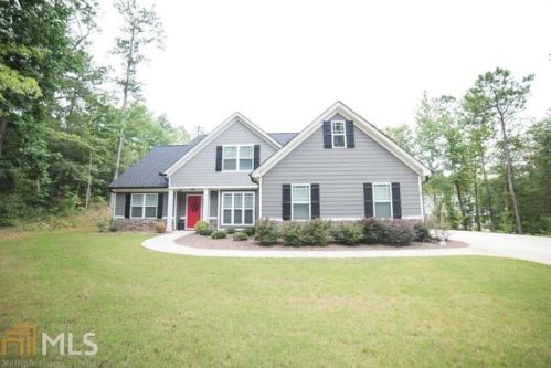 62 Backwater Cove Ct, Newnan, GA 30263-5794