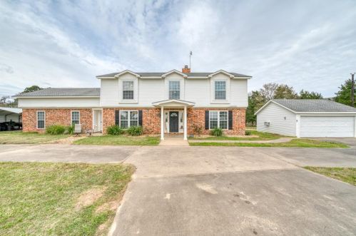 4179 Stokes Rd, Bellvue TX 77418-4139 exterior