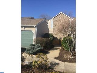 2905 Potters Pl, Southampton, PA 18966-5528