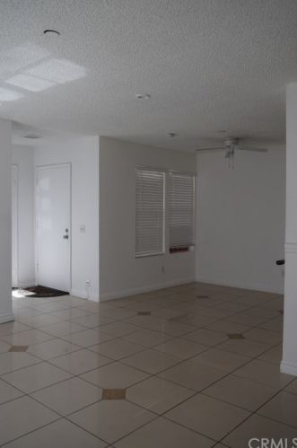 304 Chestnut Ave, Santa Ana CA  92701-5982 exterior