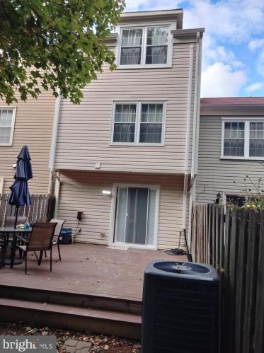 9622 Lambeth Ct, Columbia MD  21046-1927 exterior