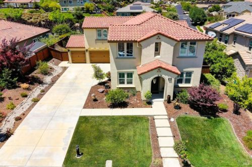 786 Elderberry Loop, Vacaville, CA 95688-8790
