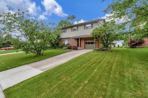 1429 Castleberry Ct, Cincinnati, OH 45255-2506