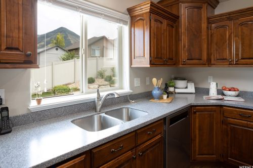 118 800, Woodland Hills UT 84653-9310 exterior