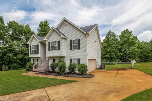 189 Old Stonewall Dr, Locust Grove GA  30248-6609 exterior