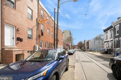 2543 11 St, Philadelphia PA  19133-1413 exterior