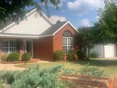 225 Stirling Bridge Dr, Warner Robins, GA 31088-1247