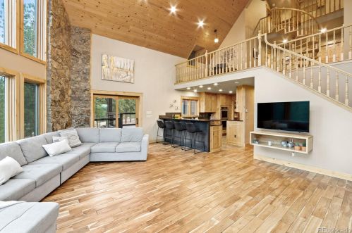 8257 Summit Dr, Morrison CO  80465-2431 exterior