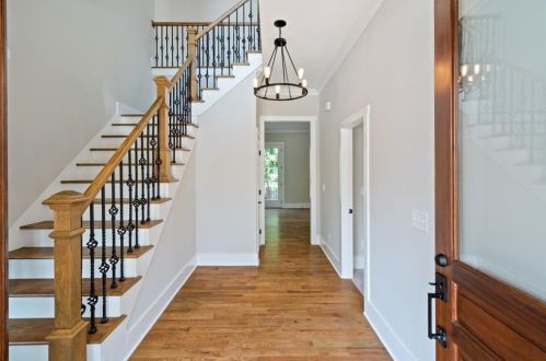 923 Oak Dr, Holly Springs, GA 30189-1436