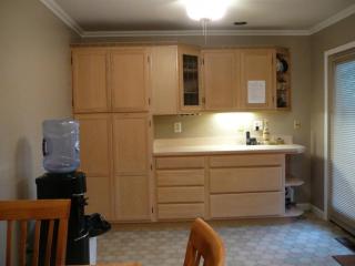 5136 Upton Rd, Columbus, OH 43232-5242