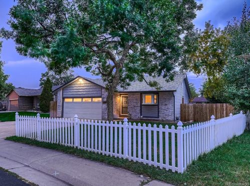 18977 Montana Pl, Denver CO  80017-5422 exterior