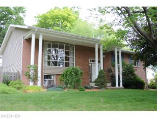 2824 Chadwick St, Massillon, OH 44646-2884