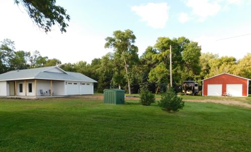850 60th Ave, Danvers, MN 56231-1186