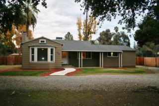 325 Sussex Way, Fresno, CA 93704-4127