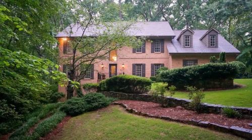 1791 Trotters Ln, Stone Mountain, GA 30087-2340