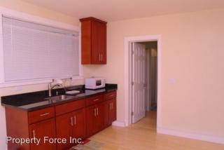 1367 Gilman Ave, San Francisco CA  94124-3242 exterior