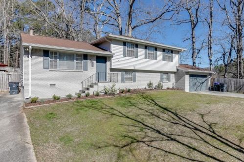 3231 Bristol Ln, Duluth, GA 30096-3717