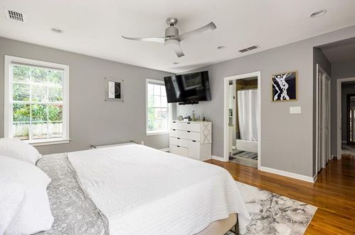 1791 Helen Dr, Atlanta GA  30306-3105 exterior