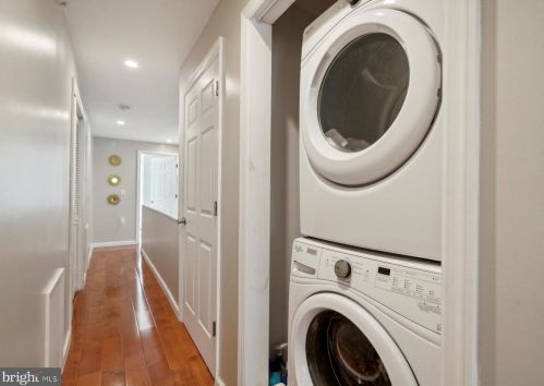 528 13 St, Philadelphia PA  19147-4533 exterior