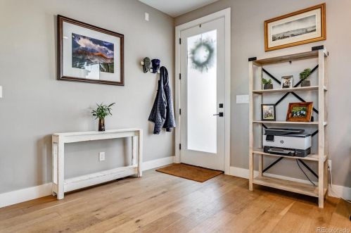 4052 17th Ave, Denver, CO 80204