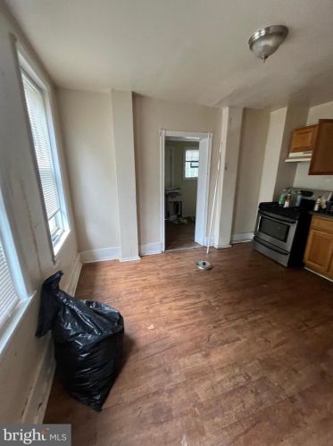 5982 20 St, Philadelphia PA 19138-2447 exterior