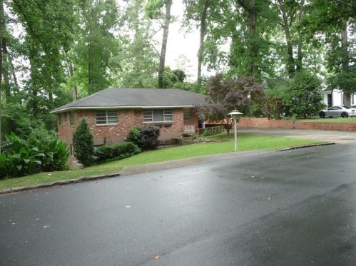 1442 Bates Ct, Atlanta GA  30319-3506 exterior