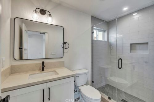 535 Zeyn St, Anaheim CA  92805-2654 exterior