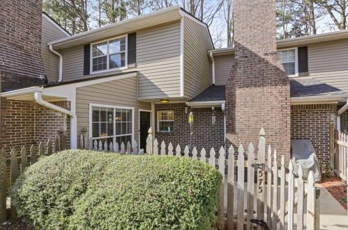 575 Picketts Bend Ct, Marietta, GA 30008-3287