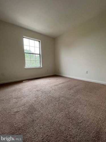 7 Dawn Vw Ct, Silver Spring MD 20904-1252 exterior