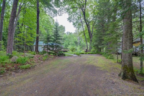 20 Acorn Rd, Naples, ME 04055-5558