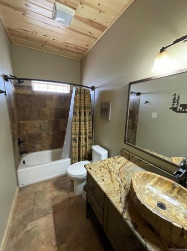 2221 Sigler Dr, Sangre De Cristo Ranches CO exterior