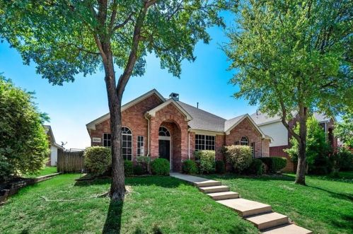 6204 Autumnwood Dr, Frisco TX  75035-2152 exterior