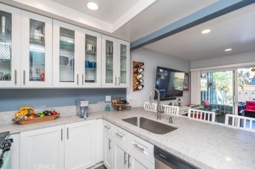 16872 Pacific Coast Hwy, Huntington Beach, CA 92649-2814