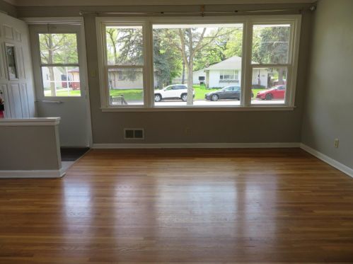 1377 Ames Ave, Saint Paul MN  55106-3518 exterior
