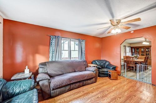 6026 Springfield Xenia Rd, Springfield OH  45502-8137 exterior