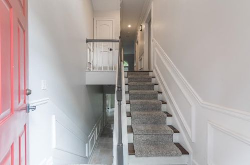 856 Embassy Ct, Atlanta GA  30324-2830 exterior