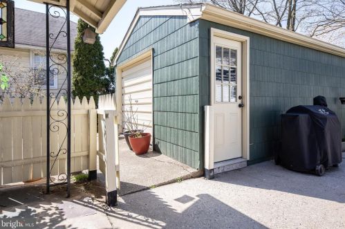 153 Park Pl, Camden NJ 08106-1221 exterior