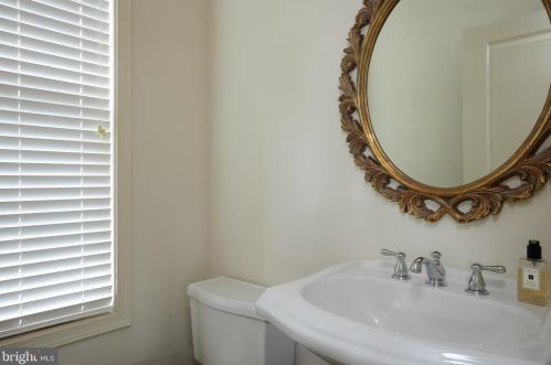 1209 Poplar Run Dr, Silver Spring MD 20906-6717 exterior