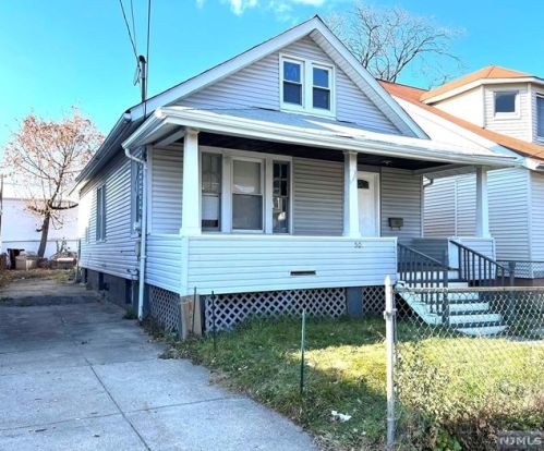 506 31st St, Paterson NJ  07504-2120 exterior