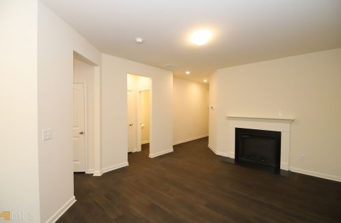 85 Chastain Cir, Newnan GA  30263-8640 exterior