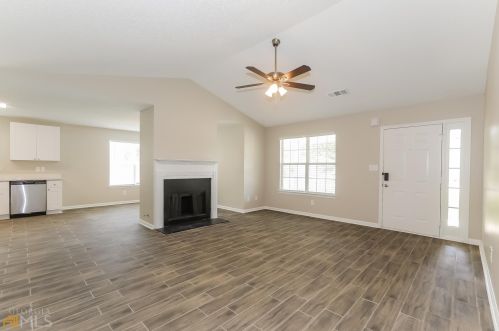 6967 Biscayne Blvd, Rex GA  30273-2279 exterior