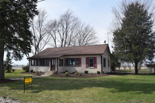 635 Eastern Ave, Wilton Center, IL 60442-9355