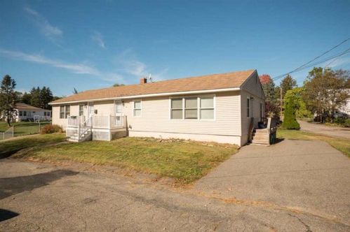 1 Beechwood St, Portsmouth, NH 03801-3572