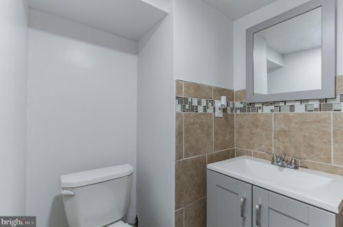 5215 10th St, Philadelphia PA  19141-4009 exterior