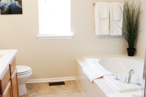 18020 Bolero Dr, Parker CO 80134-6677 exterior