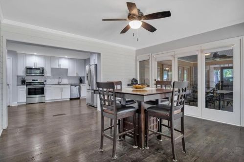 1320 Heatherland Dr, Atlanta GA  30331-7406 exterior