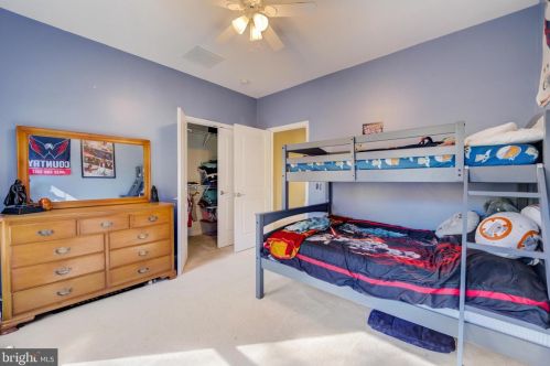 4933 Aspen St, Shady Side MD  20764-9667 exterior