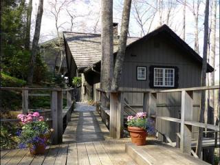 176 Cedar, Boone, NC 28607-5750
