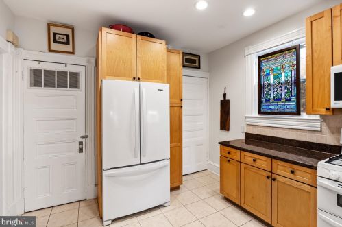 135 Warwick Rd, Tavistock NJ  08033-3706 exterior