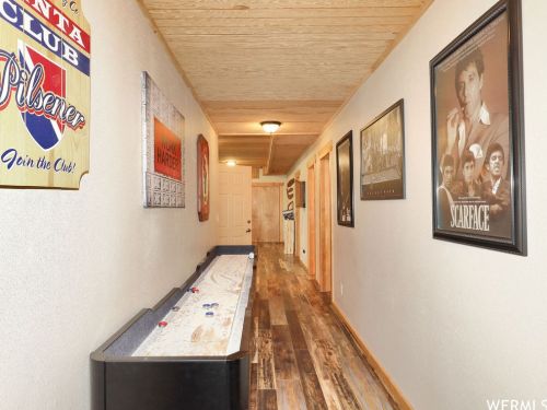 29731 Old Lincoln Hwy, Hoytsville UT 84017-9621 exterior